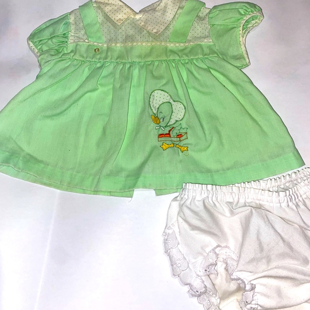 Vintage baby girl seafoam green hen blouse with bloomers size 6-9 month